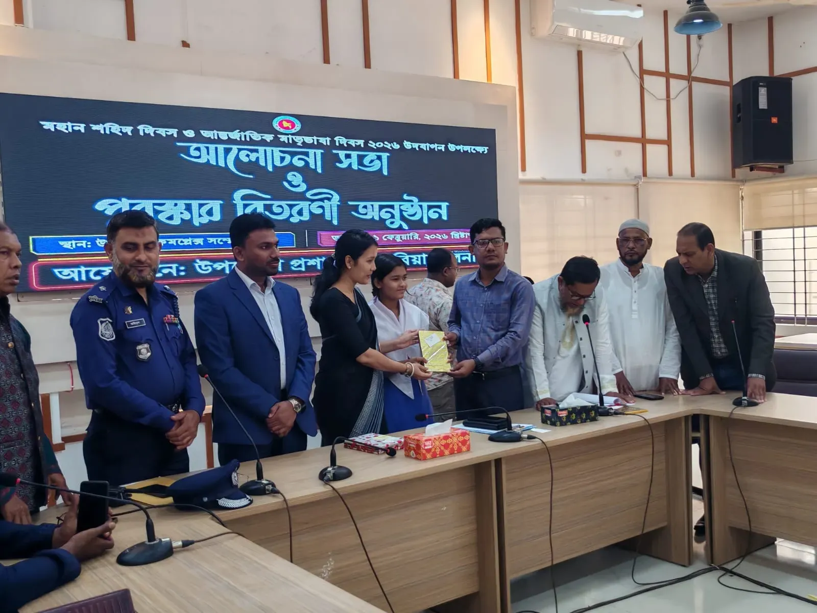 মহান শহীদ দিবস ও আন্তর্জাতিক মাতৃভাষা দিবস ডুমুরিয়ায় যথাযথ মর্যাদায় পালিত হয়