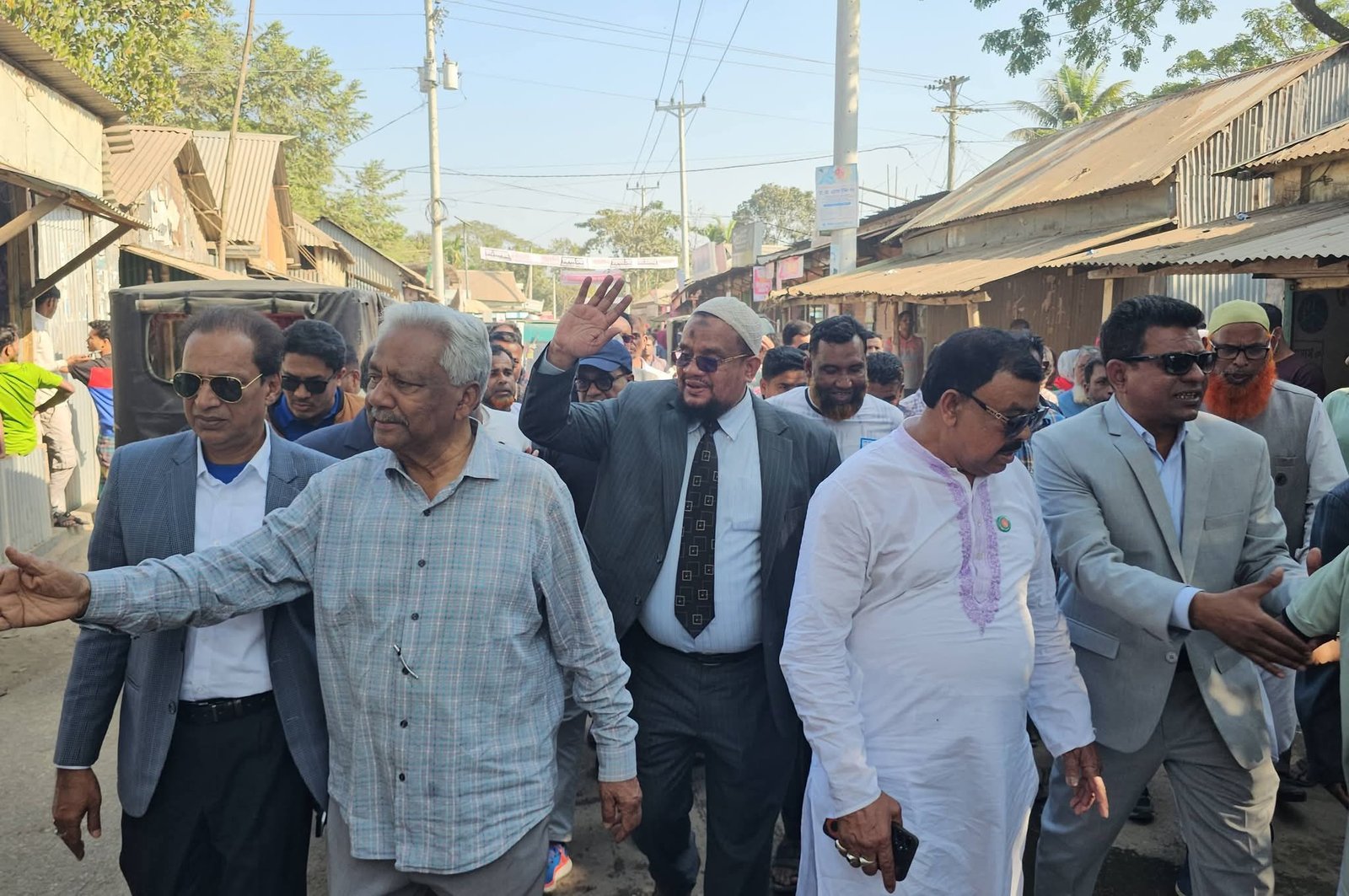 জয়কা ইউনিয়নে ধানের শীষের পক্ষে গণজোয়ার  ড. এম ওসমান ফারুকের আবেগঘন প্রচারণায় শীর্ষ নেতৃবৃন্দ ও অঙ্গসংগঠনের ঐক্য