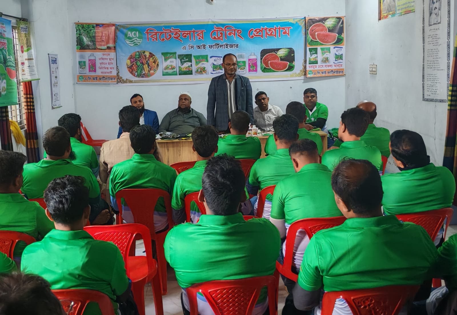 ডুমুরিয়া এসি আই ফার্টিলাইজারের ডিলার ও রিটিলারদের ট্রেনিং প্রোগ্রাম অনুষ্ঠিত