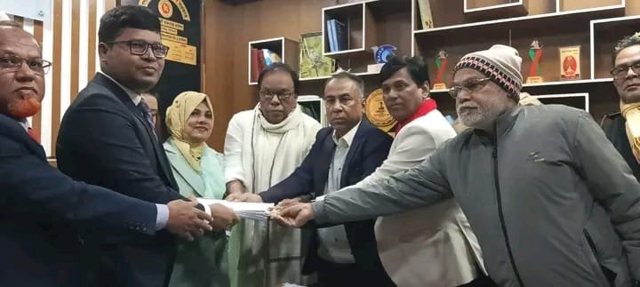 পাবনা-৩ আসনে বিএনপির মনোনয়নপত্র দাখিল করেন দেশ বরেণ্য কৃষিবিদ হাসান জাফির তুহিন