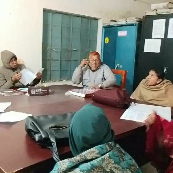 প্রধান শিক্ষক শূন্য, ভারপ্রাপ্তের অবহেলায় বিপন্ন বালাপাড়া বহুমুখী উচ্চ বিদ্যালয়  প্রত্যয়ন পত্র পেতেও অভিভাবককে হয়রানির অভিযোগ