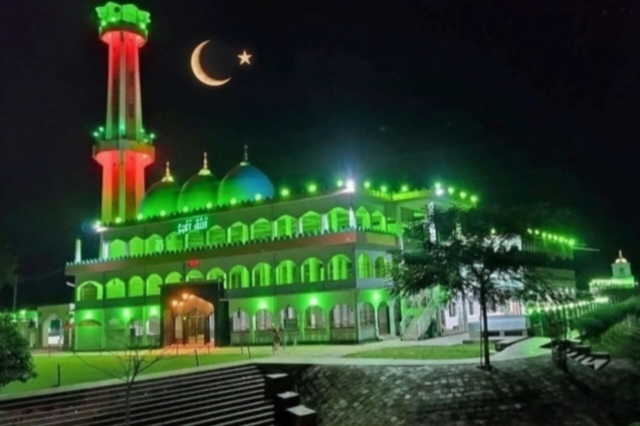 আজ পবিত্র শবে মেরাজ মুসলিম উম্মাহর তাৎপর্যপূর্ণ একটি রাত"
