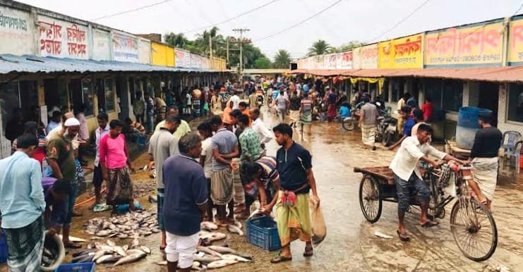 ফকিরহাটের ফলতিতা: দক্ষিণবঙ্গের অন্যতম বৃহৎ চিংড়ি রপ্তানির কেন্দ্র