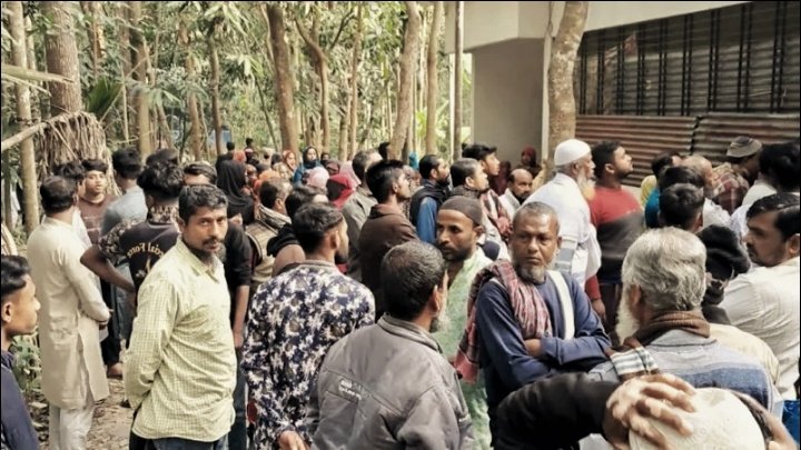 বাগেরহাটে হৃদয়বিদারক ঘটনা: ৯ মাসের শিশুকে হত্যার পর মায়ের আত্মহত্যা
