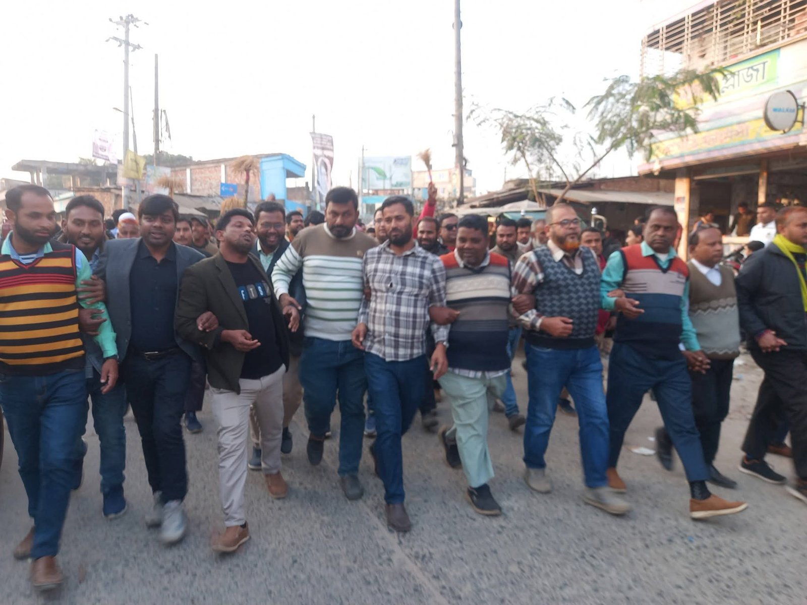 রানীশংকৈলে যুবদলের নির্বাচনী শুভেচ্ছা মিছিল, পৌর শহরে উৎসবমুখর পরিবেশ