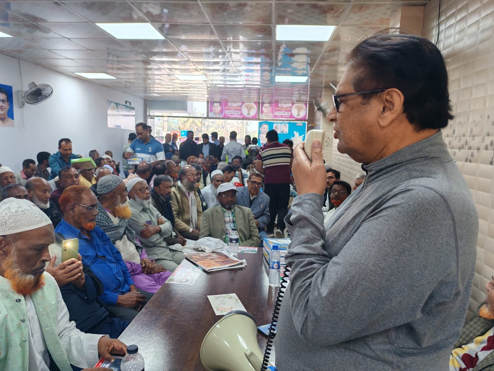 ডুমুরিয়া উপজেলা বিএনপির সিনিয়র নেতাদের সাথে নির্বাচনী সভা