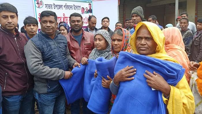 বাগেরহাটে শীতার্ত মানুষের মাঝে কম্বল বিতরণ