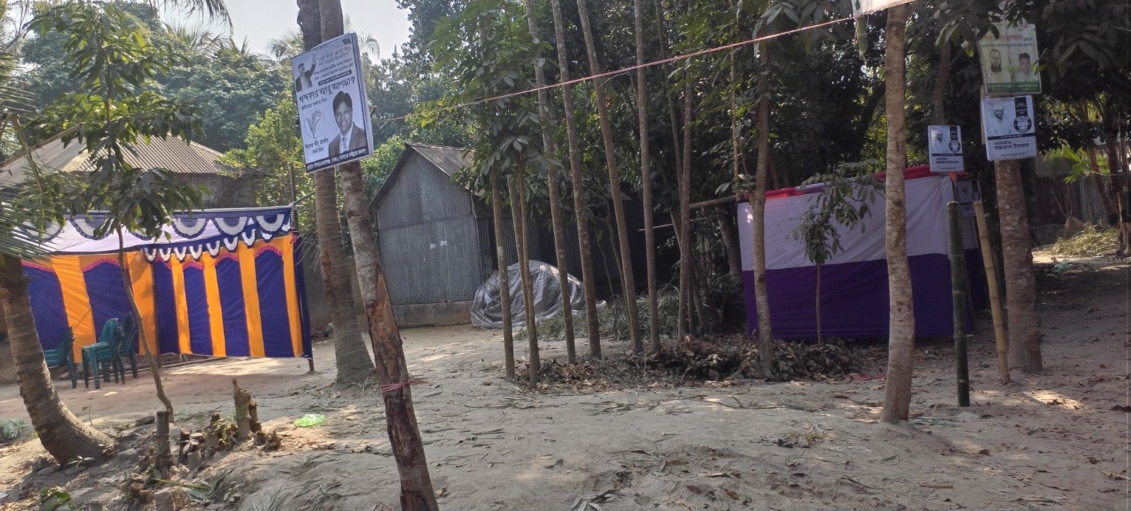 তৃণমূলের লড়াইয়ে পিছিয়ে অন্য ৪ প্রার্থী, জামালচরে সক্রিয় কেবল দুই দলের সহায়তা কেন্দ্র