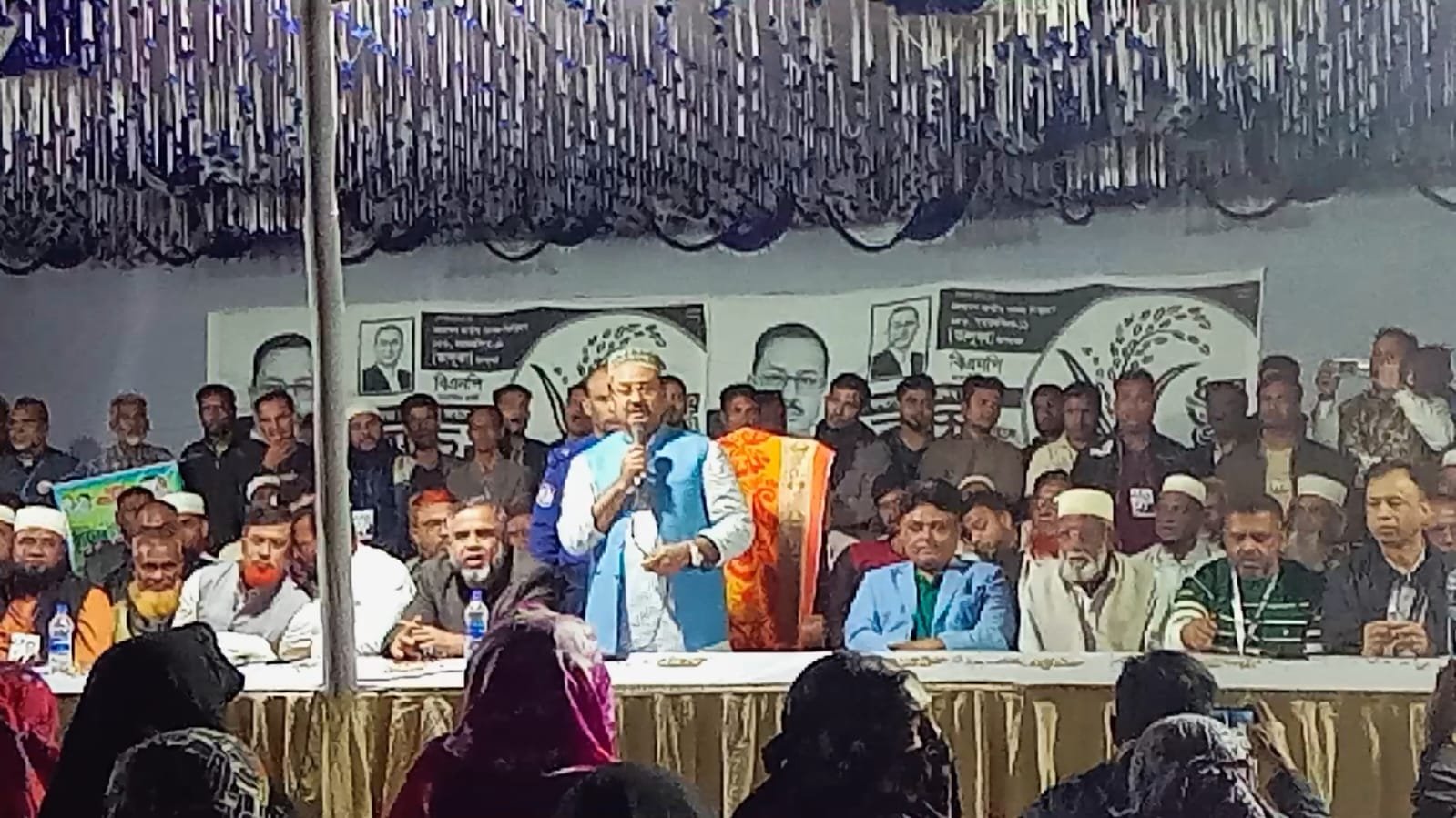 ভালুকায় ধানের শীষের প্রার্থীকে বিজয়ী করার লক্ষ্যে আলোচনা সভা ও মত বিনিময় 
