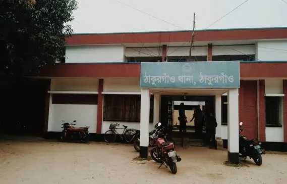 ঠাকুরগাঁওয়ে পিকআপ দিয়ে পুলিশ সদস্যকে হত্যাচেষ্টার অভিযোগ‌, গ্রেপ্তার ২